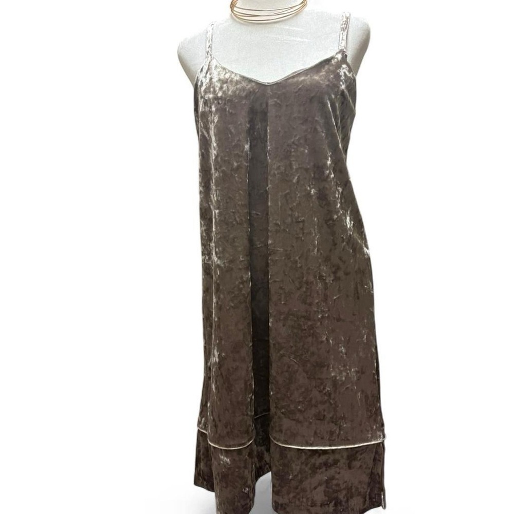 Salon De Yohn crushed velvet dress